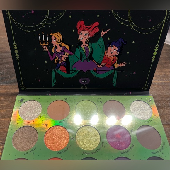 Limited edition Hocus Pocus eye shadow palette - Picture 4 of 4
